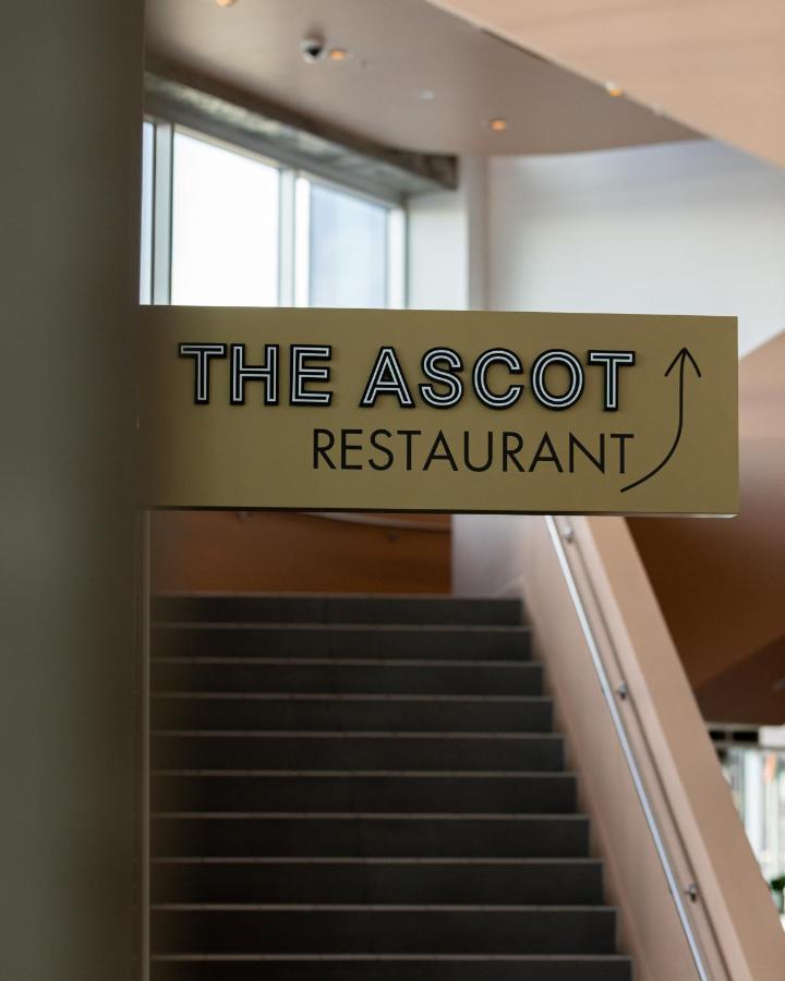 Rydges Sydney Airport Hotel Eksteriør billede The Ascot Restaurant